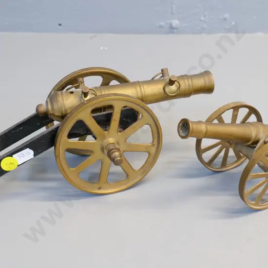 2 model cannons - one cast brass, larger one with cast iron frame H-100 L-260 W-100