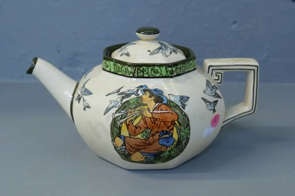 Royal Doulton piper and birds motif teapot - some crazing H-120 W-230 Image 1++