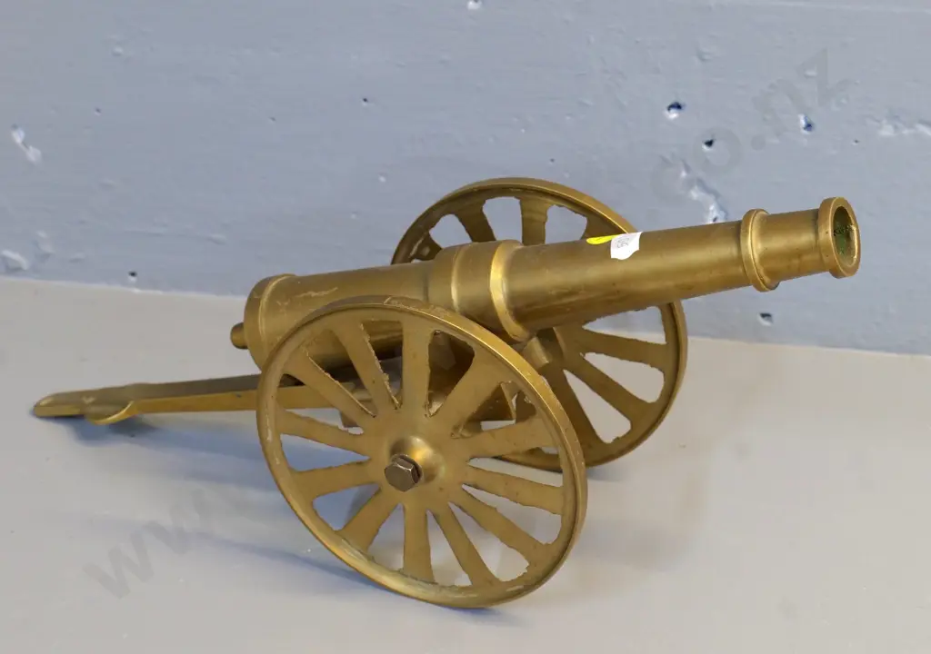 cast brass model cannon H-180 L-400 W-120 Image 1++