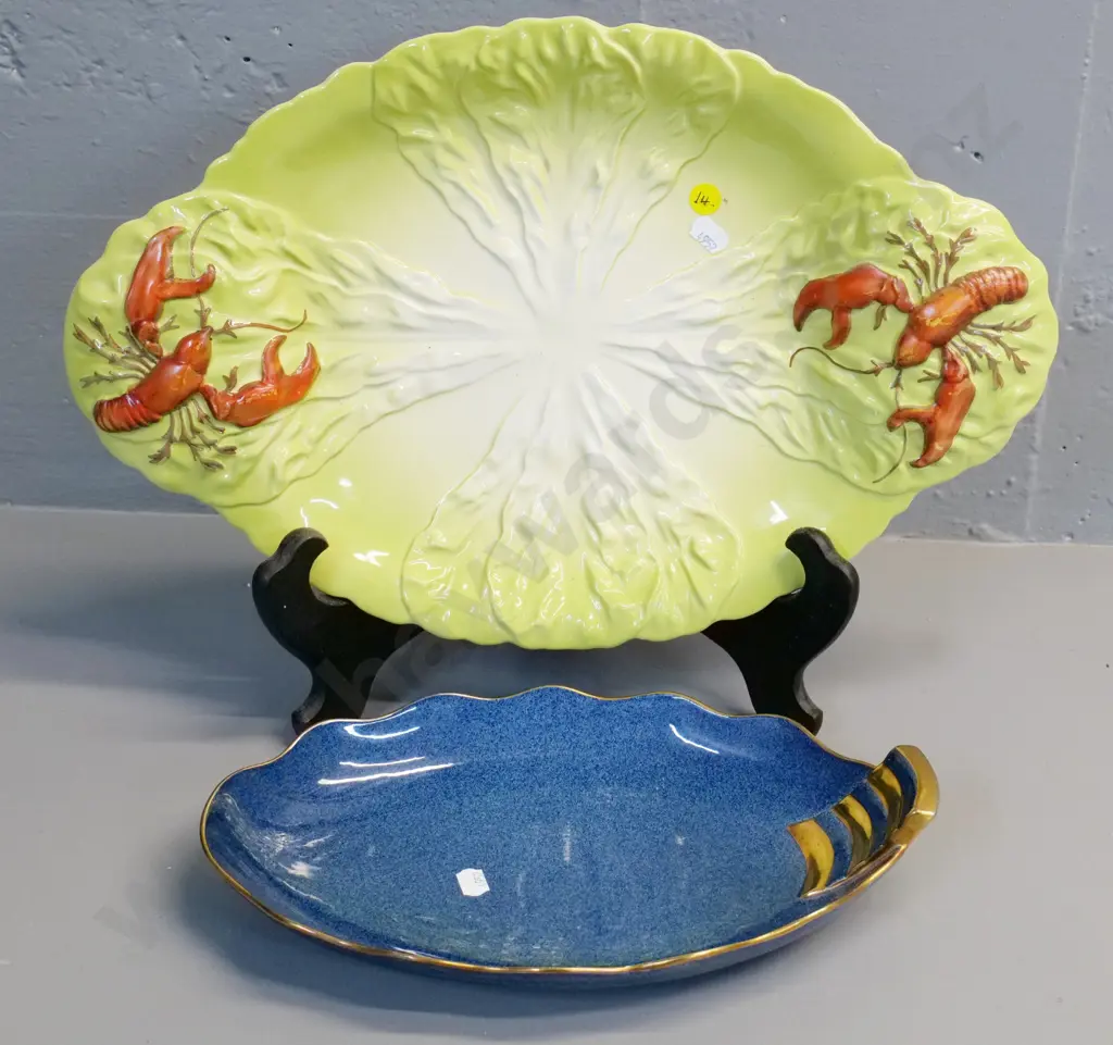 2 pieces Carlton ware - large lobster pattern serving dish L-430 W-280 and a mottle glaze dish stamped 3091 Image 1++