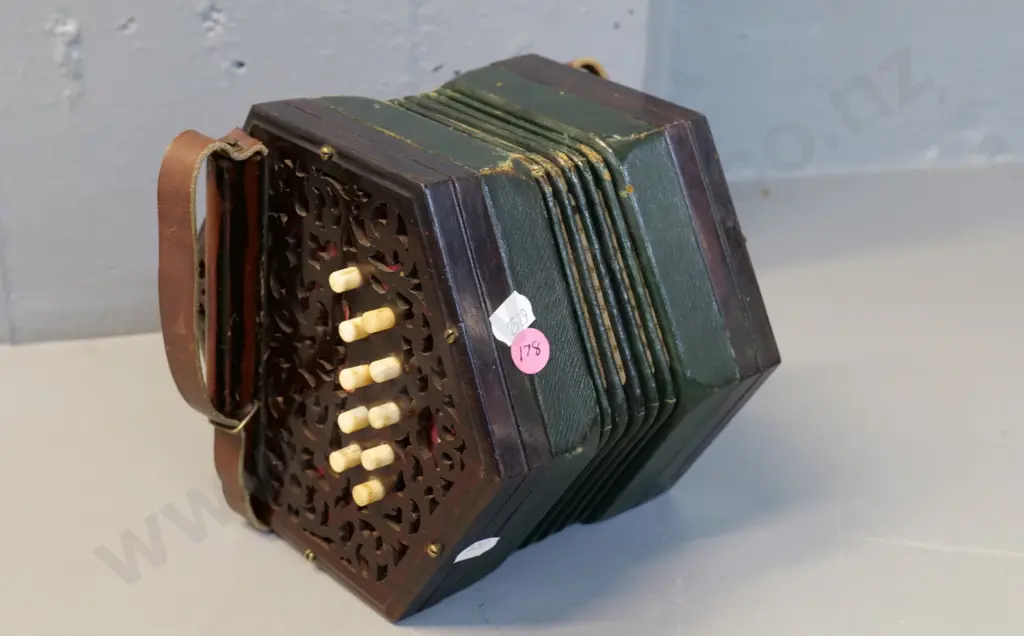 small Metzler & Co London button accordion - some notes don't sound, minor damage to bellows Image 1++