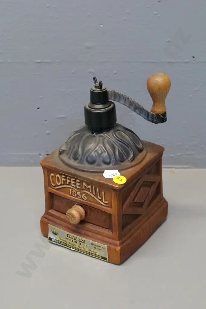 Jim Beam porcelain decanter in shape of vintage coffee mill with metal and wood handle - no contents H200 Image 1++