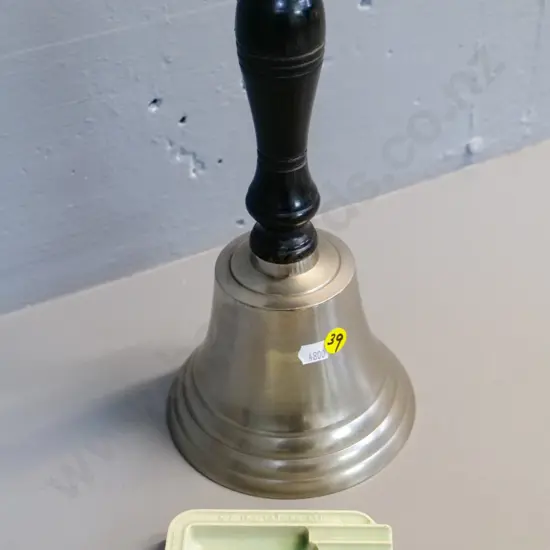 New Zealand Insulators Temuka ashtray and a very loud school bell with wooden handle H-300