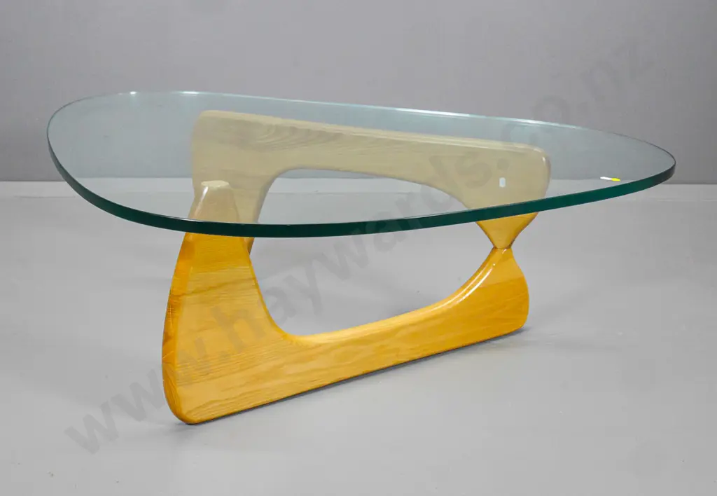 Isamu Noguchi design coffee table - heavy glass top on 2 piece ash base H390 L1300 W950 Image 1++