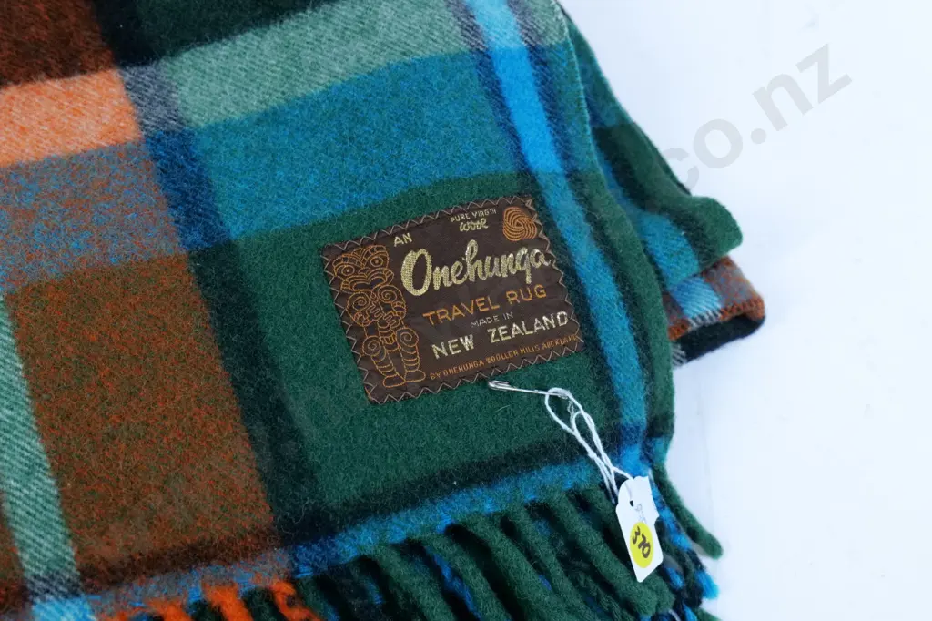 Onehunga woollen travel rug - very good condition Image 1++