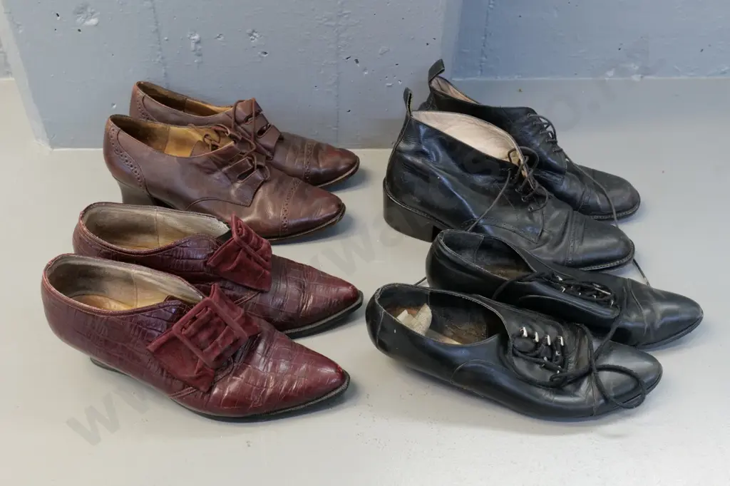 vintage costume items - 4 pairs Edwardian style day shoes Image 1++