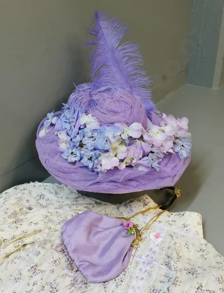 vintage costume items - Edwardian lavender floral dress and blouse, skirt, hat and bag Image 1++