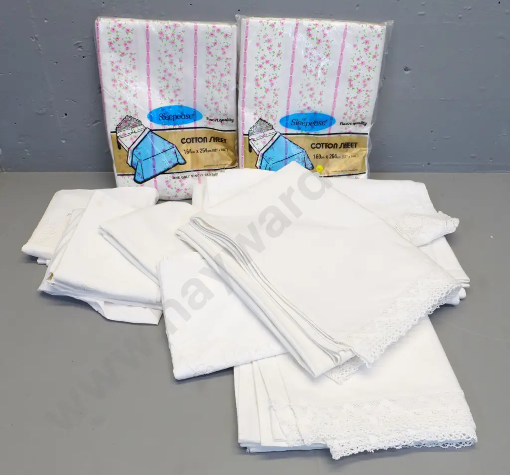 various embroidered or lace-edge linens, pillow covers etc - and 2 retro single bed sheets in original packaging Image 1++