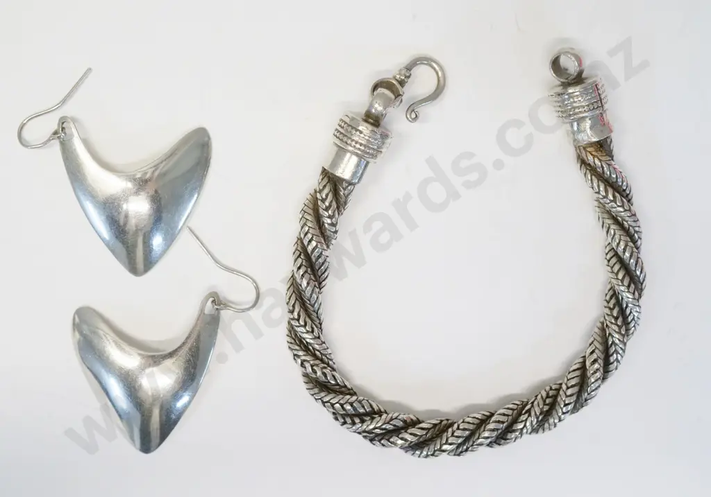 silver heavy bracelet stamped 925 & pair of silver earrings stamped 925 Image 1++