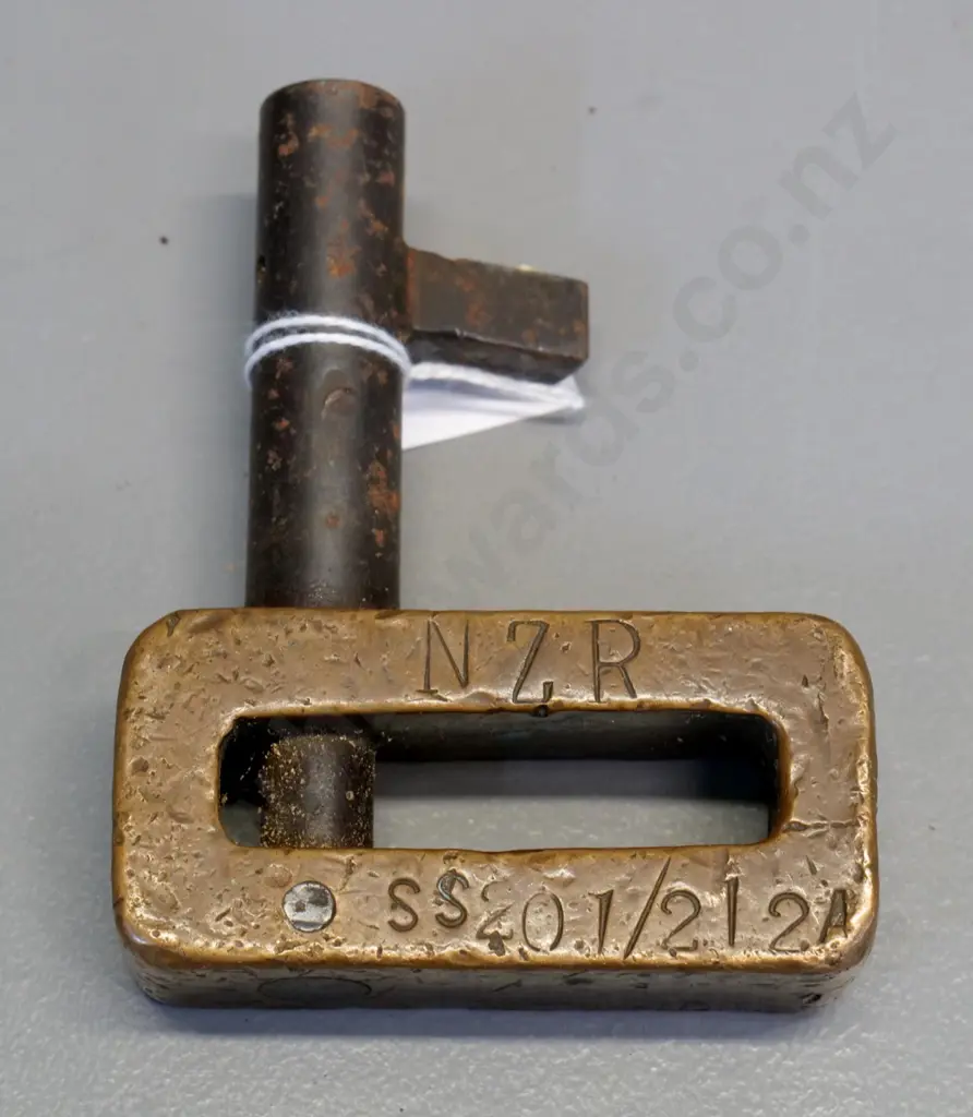 vintage brass and steel railway signal point Wood's key - engraved AAA Waipahi & NZR SS201-212A. 100 x 75 Image 1++