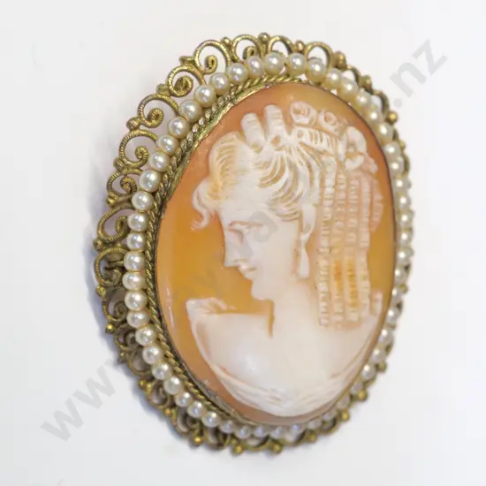 cameo & seed pearl brooch