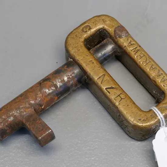 vintage brass and steel railway signal point Wood's key - engraved Makarewa & N.Z.R. 100 x 75