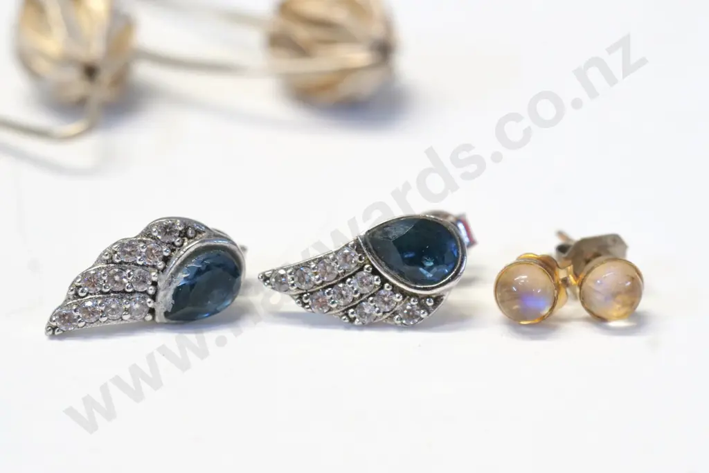 pair of sapphire earrings & 2 other pairs Image 1++
