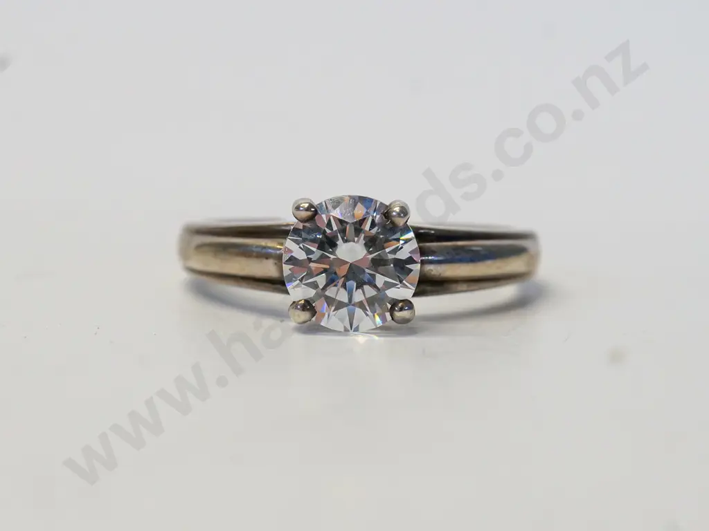 cz dress ring stamped 925 Image 1++