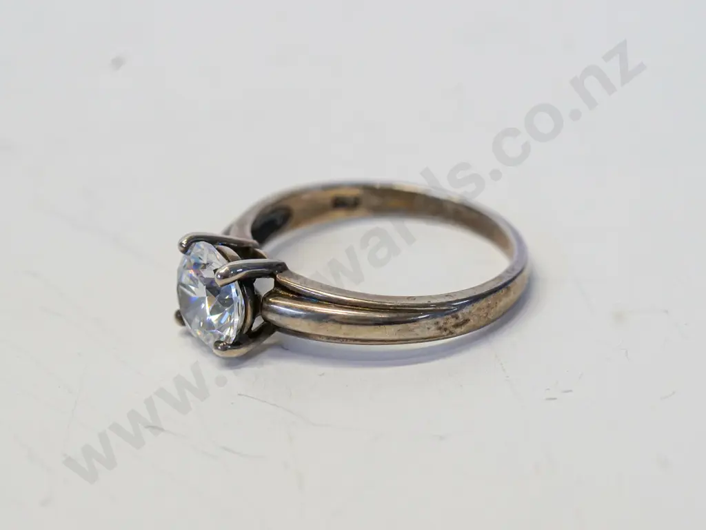 cz dress ring stamped 925 Image 1++