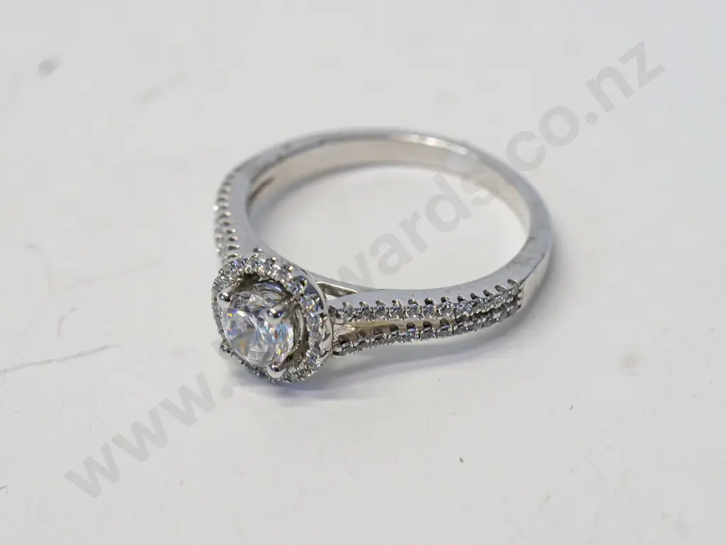 cz dress ring stamped 925 Image 1++