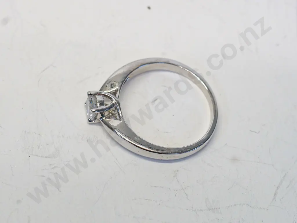 cz dress ring stamped 925 Image 1++