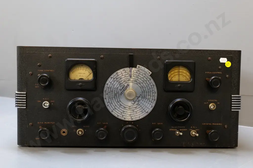 vintage Hallicrafters Super Skyrider shortwave radio receiver - condition unknown H240 W535 D330 Image 1++