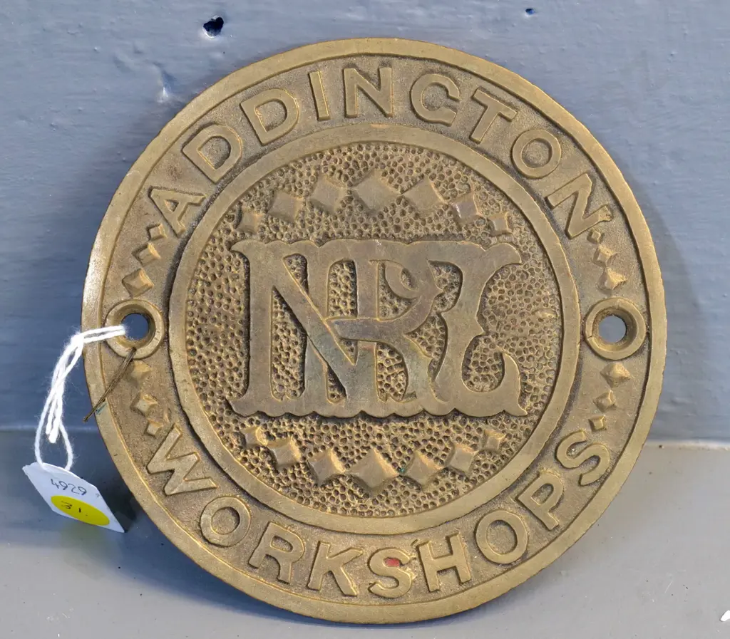 cast brass Addington Workshops NZR carriage king bolt cover plate - diameter 125 Image 1++