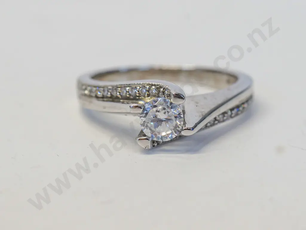 cz dress ring stamped 925 Image 1++