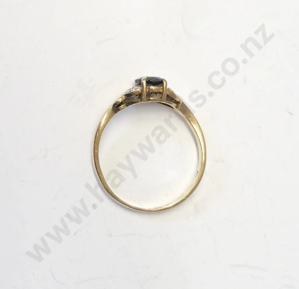 9ct sapphire & diamond ring - stamped Image 1++