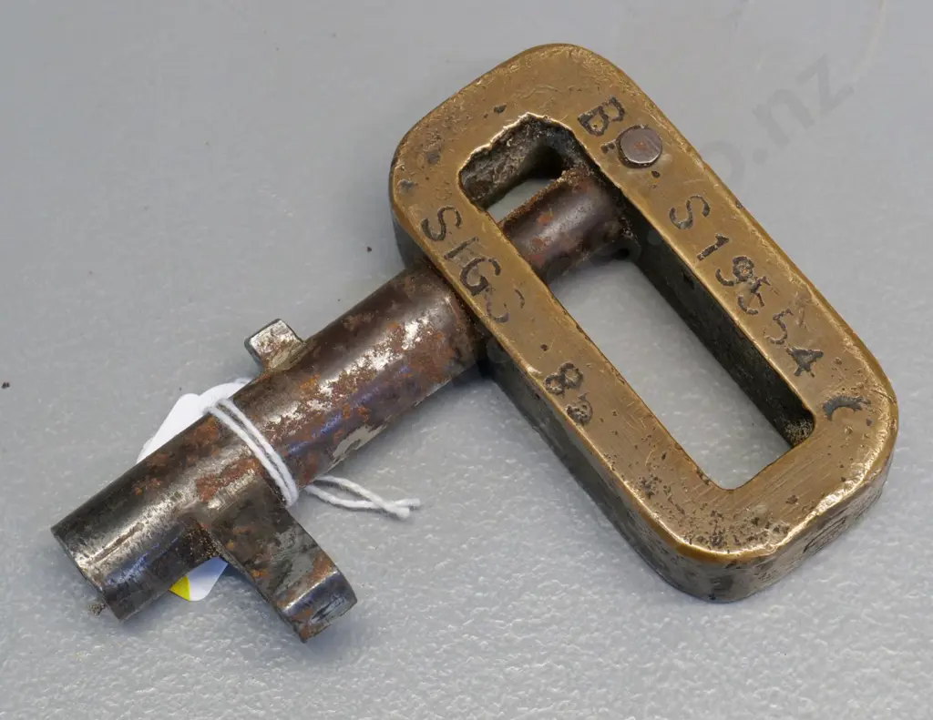 vintage brass and steel railway signal point Wood's key - engraved Wairio & NZR, S19554 SIGS. 100 x 75 Image 1++