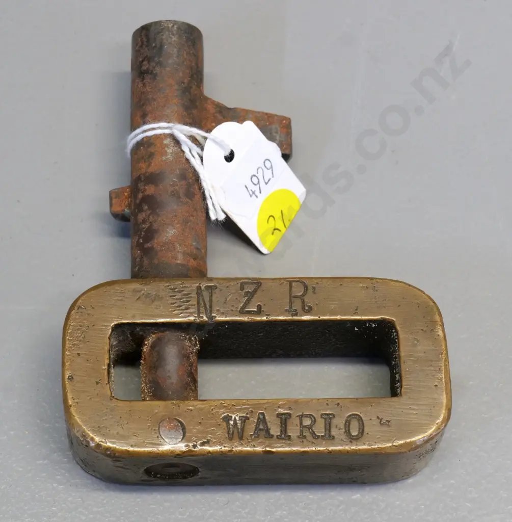 vintage brass and steel railway signal point Wood's key - engraved Wairio & NZR, S19554 SIGS. 100 x 75 Image 1++