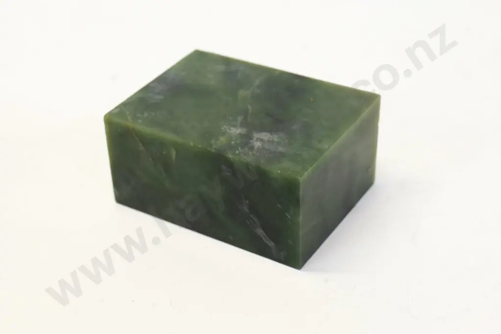 piece of greenstone 40mm x 80mm x 55mm Image 1++