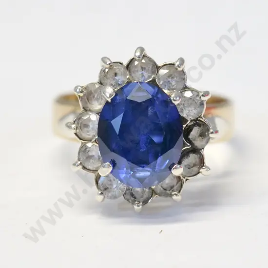 9ct dress ring - stamped