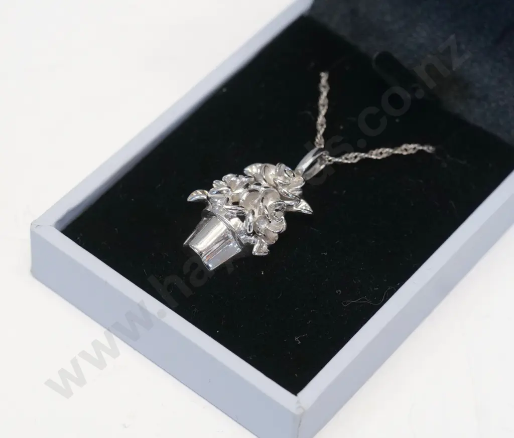 silver necklace chain stamped 925 Image 1++