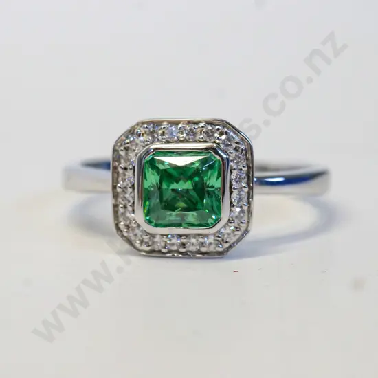 silver cz & emerald dress ring stamped 925