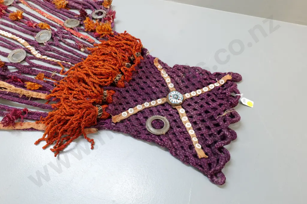 woven fabric camel decoration piece with buttons, shells, beads and metal medallions L-1400 Image 1++