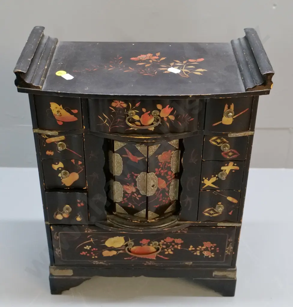 vintage Chinese laquered table cabinet with rotating centre compartment - minor wear H-420 W-330 D-160 Image 1++