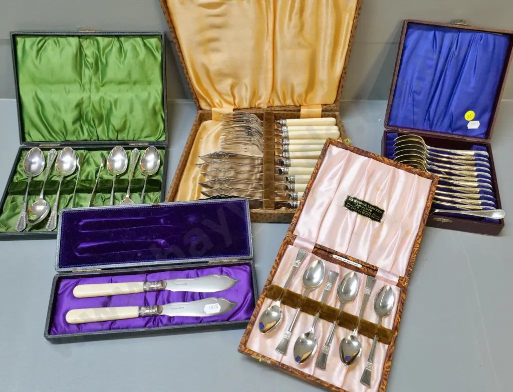 5 cased sets of English plated cutlery including fish knives & forks, set of 12 teaspoons, etc. Image 1++