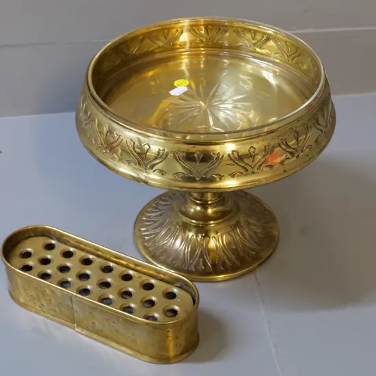 2 brass items - comport bowl with glass liner H190 D220 and a flower trough