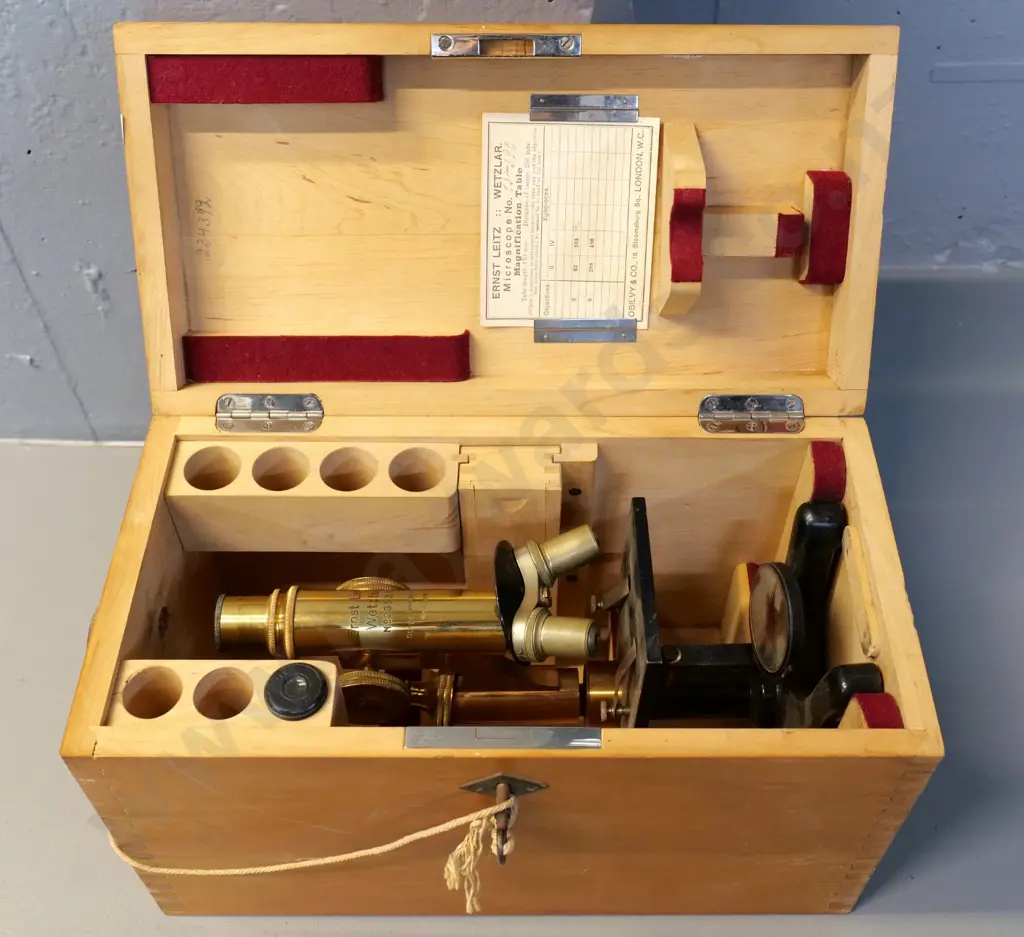 Ernst Leitz Wetzlar brass microscope & fitted wooden case, with extra eyepiece - engraved Otago University Anatomy H-300 Image 1++