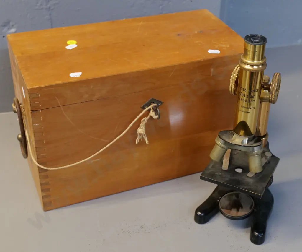 Ernst Leitz Wetzlar brass microscope & fitted wooden case, with extra eyepiece - engraved Otago University Anatomy H-300 Image 1++