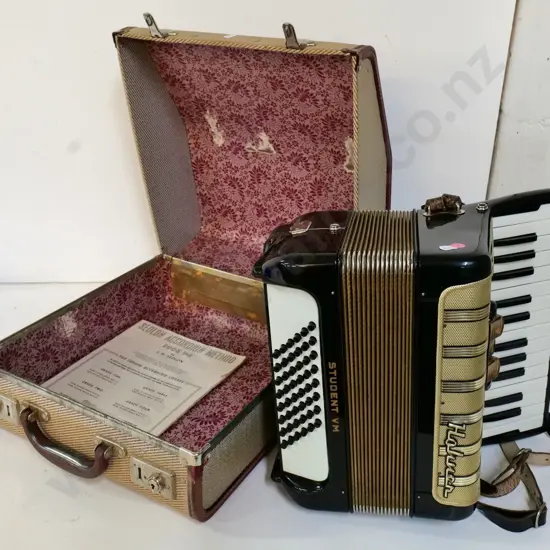 Hohner Student VM compact piano accordion & case. Accordion missing one closure strap and snap