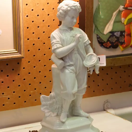 figural porcelain and metal table lamp base, no shade H340 Base 120 x 120