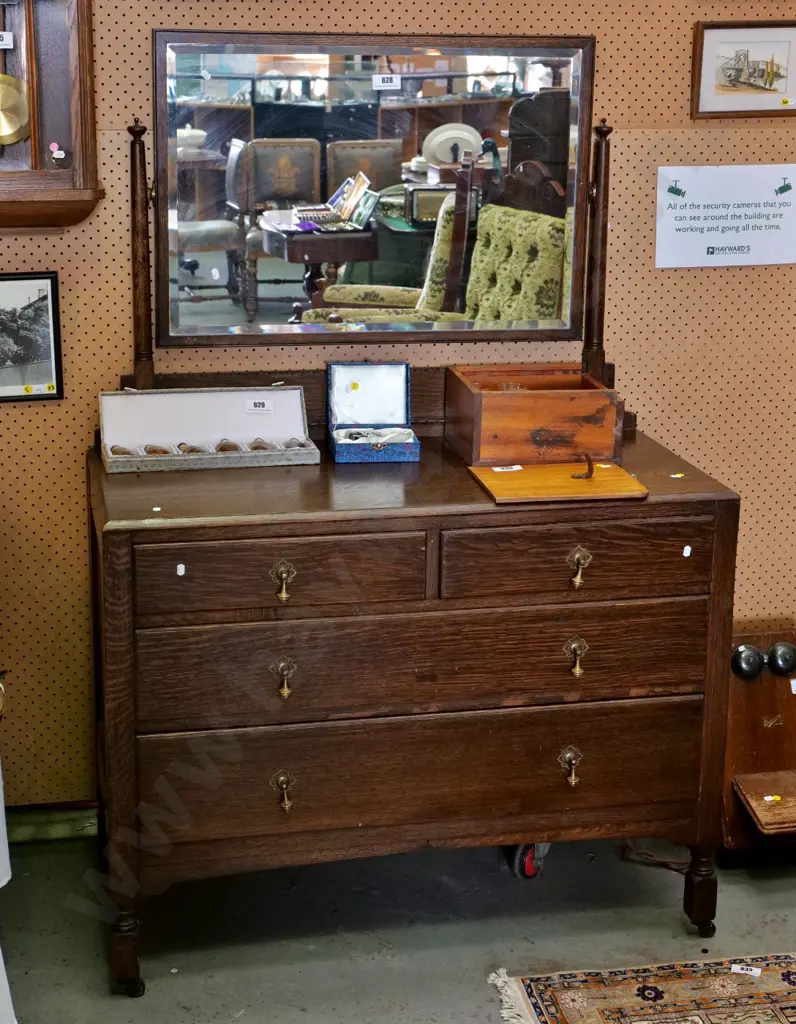 deco oak dressing table with bevelled mirror, 4 drawers, brass drop handles, casters - marks to polish H1520 W1010 D500 Image 1++