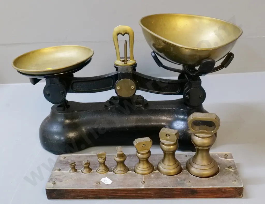 cast iron and brass balance scales - no maker's marks - with a graduated set of weights on wooden holder. Scales W320 Image 1++
