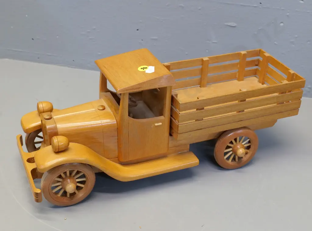 timber truck model - marked on base Hand-crafted in Dunedin 1992, Dave, can't make out last name H-170 L-390 Image 1++