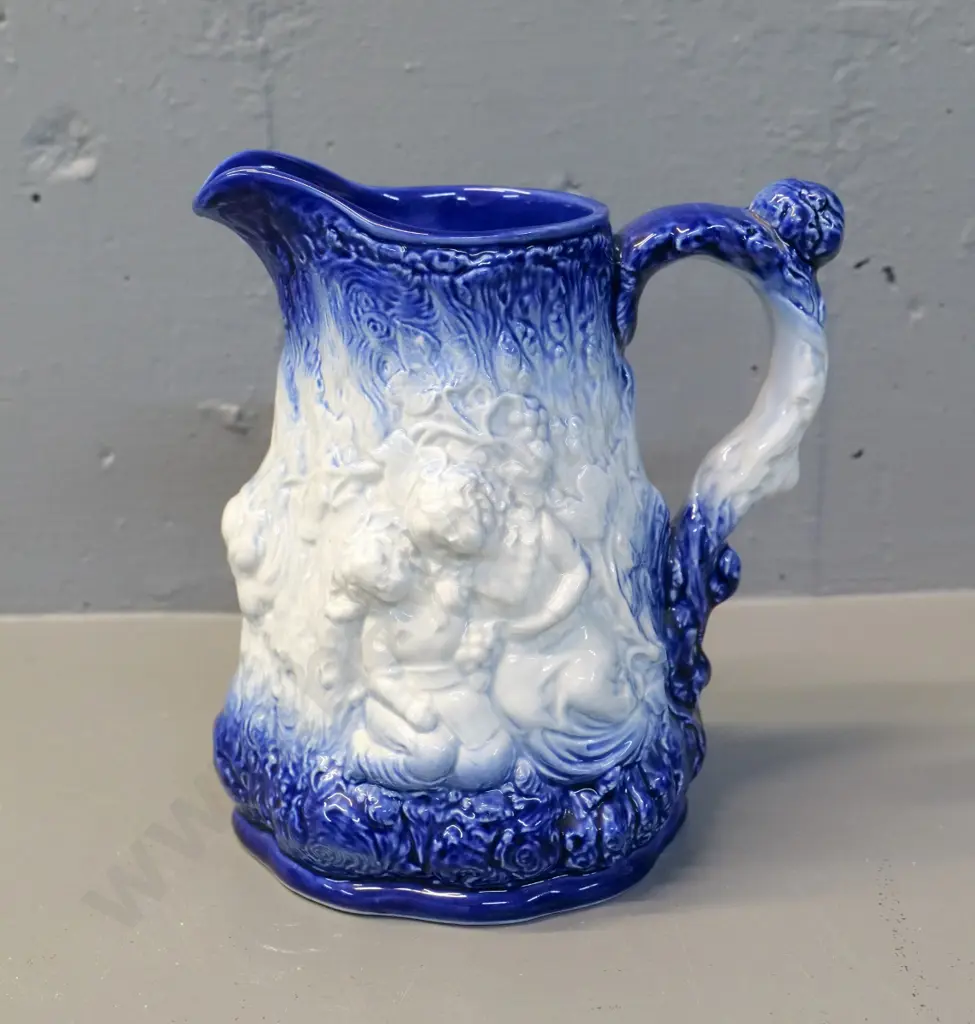 Burleigh blue and white raised relief jug H-200 Image 1++