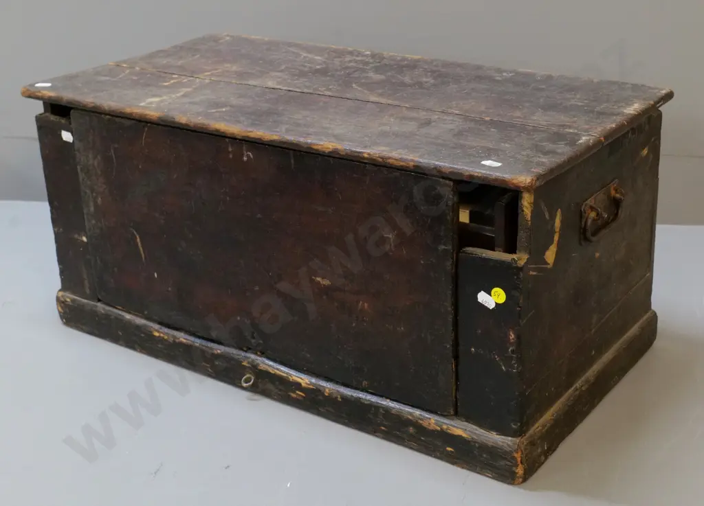 vintage travelling harmonium with foot pedal pump action - makes sound, but bellows need work H670 open, H290 W620 Image 1++