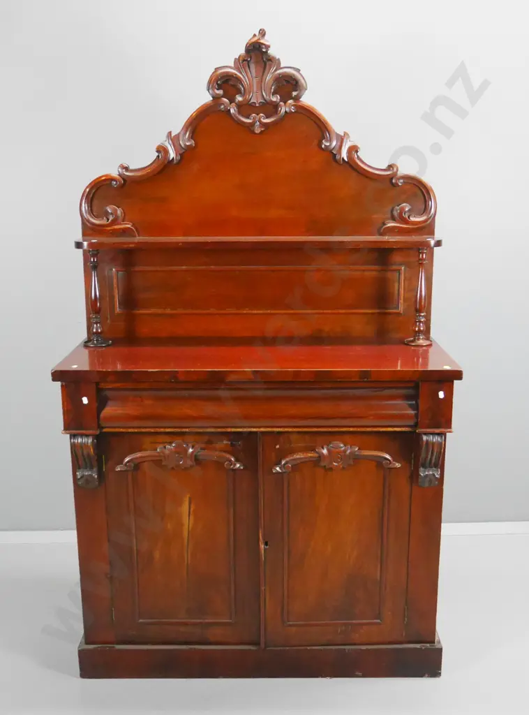 Victorian mahogany high-back chiffonier w/heavily carved detail, flame veneer doors, wear & repairs H1830 W1070 D460 Image 1++