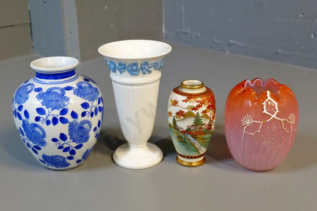 4 vases - Satsuma, pink opalescent glass, blue & white, and a Wedgwood glazed jasperware H-160 Image 1++