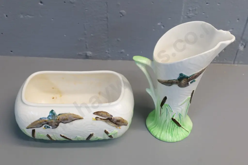 2 Sylvac wild duck pattern items - Jug H-220 No. 1854 and trough vase - number unclear Image 1++