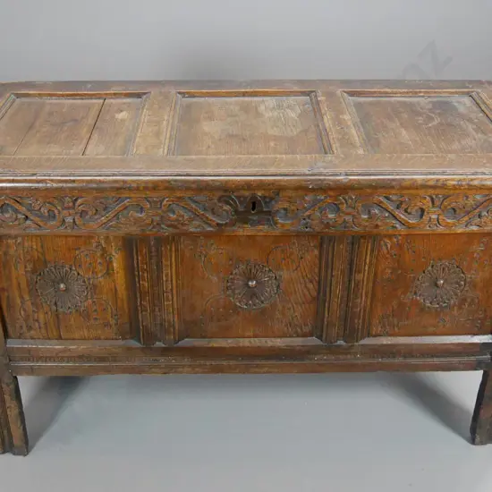 antique 17th/18th C carved oak coffer w/ internal compartment, brass lock, no key, split in 1 top panel H700 W1210 D520