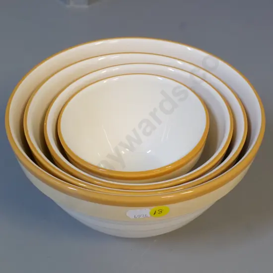 4 gold band Crown Lynn mixing bowls - good condition except 2nd smallest has interior staining