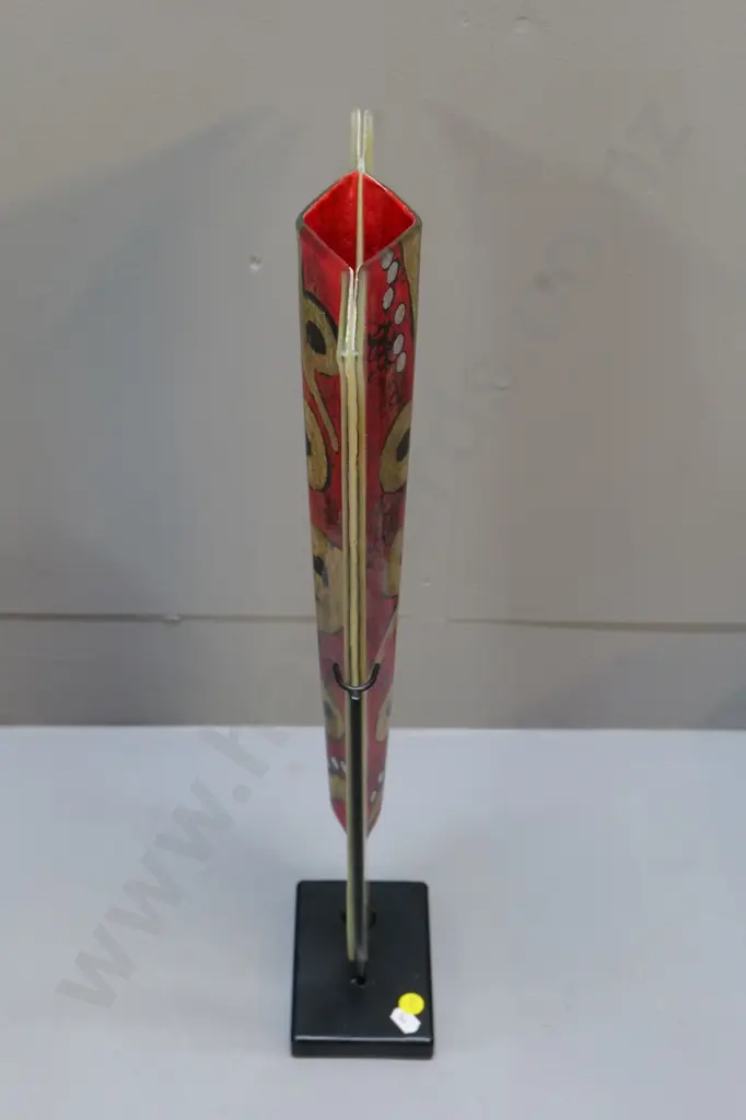 hand-painted art glass wing vase in metal stand H500 W-240 Image 1++